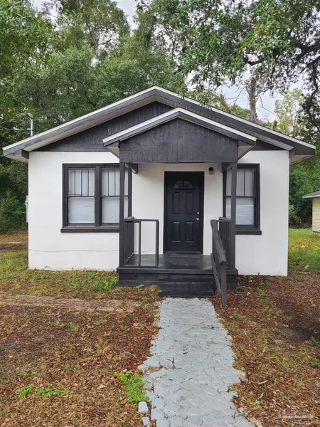 27 Brigadier St, Pensacola, FL 32507