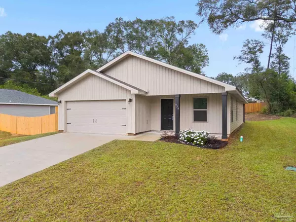 Cantonment, FL 32533,979 Kathleen Ave