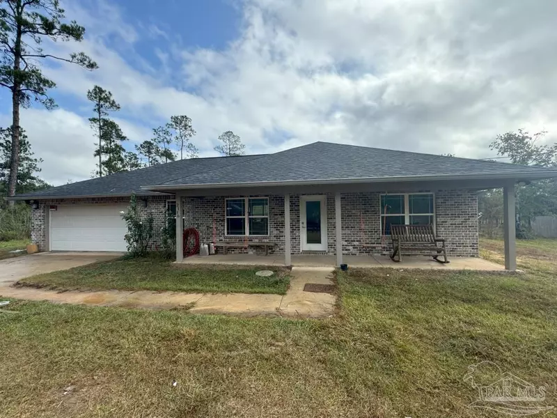 2116 Lewis Rd, Milton, FL 32570