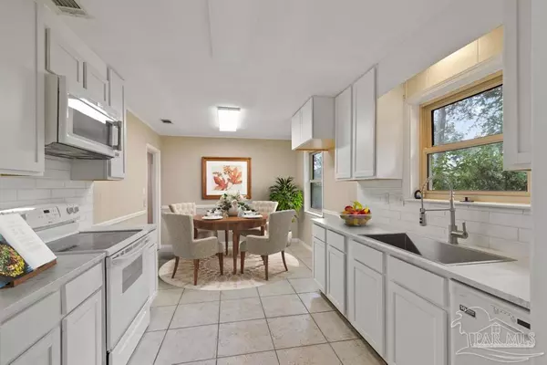 Pensacola, FL 32514,8415 Lofton Dr