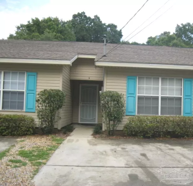 8464 Kipling Dr, Pensacola, FL 32514