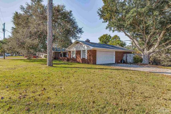 4191 Westfield Rd, Pensacola, FL 32503