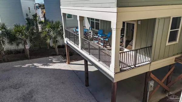 Gulf Shores, AL 36542,473 E 1st Ave