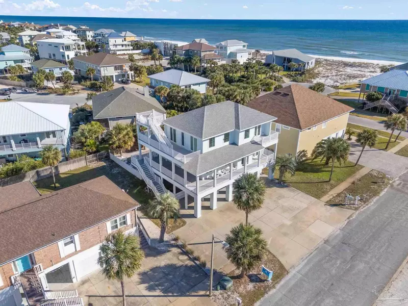 5 Calle Traviesa, Pensacola Beach, FL 32561