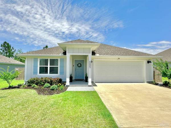 4005 Whitetail Ln, Pensacola, FL 32526