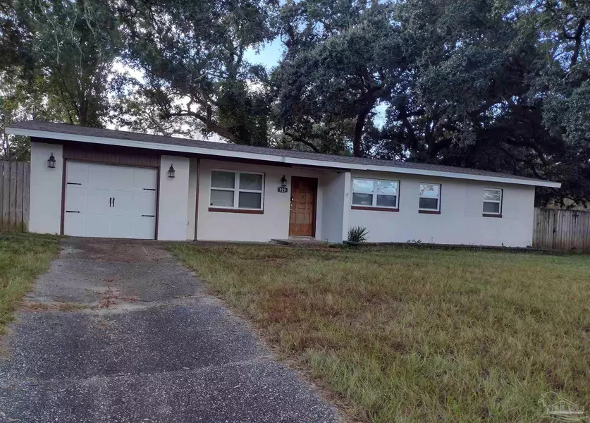 929 Montclair Rd, Pensacola, FL 32505