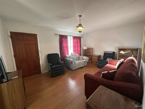 Evergreen, AL 36401,102 Floyd St