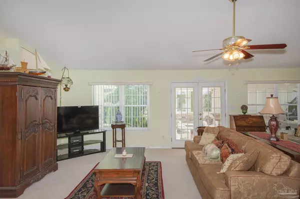 Pensacola, FL 32526,6204 Suntan Cir