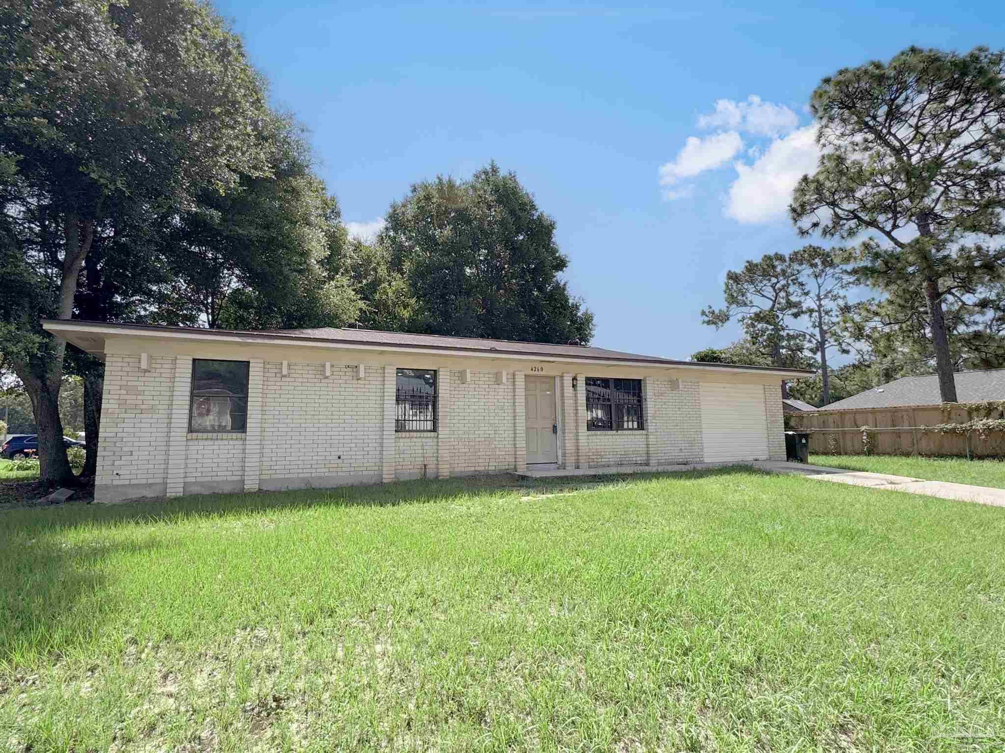 Pensacola, FL 32505,4260 Erress Blvd
