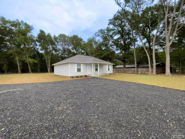 6478 Da Lisa Rd, Milton, FL 32583