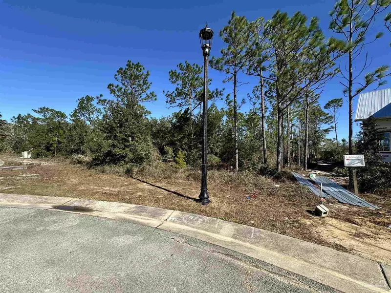 10540 Squall Line Rd, Pensacola, FL 32507