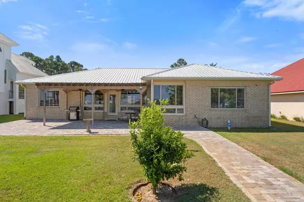 Pensacola, FL 32506,890 Paradise Beach Cir