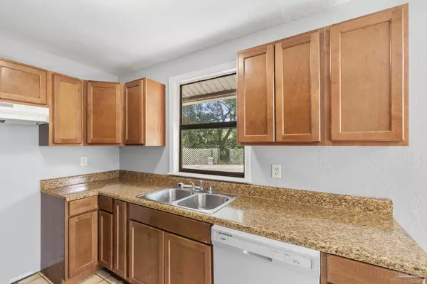 Pensacola, FL 32505,124 Alice St