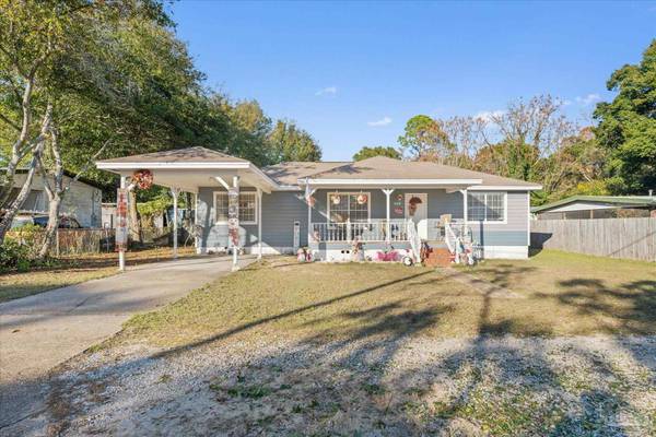 209 2nd St, Niceville, FL 32578