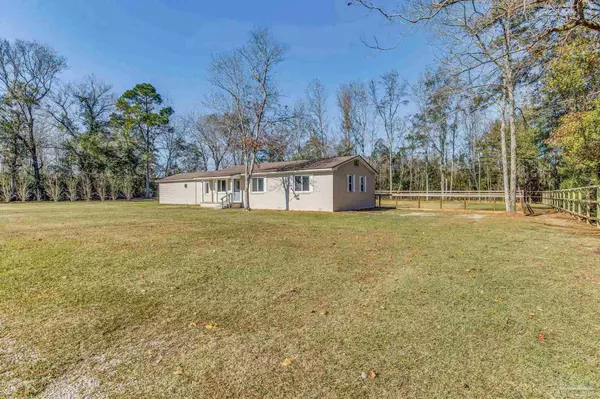 Jay, FL 32565,6750 Camp Henderson Rd