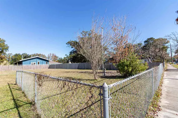Pensacola, FL 32502,1700 BLK Cypress St
