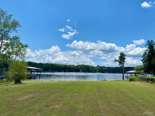 0 Lakeside Ct, Milton, FL 32583