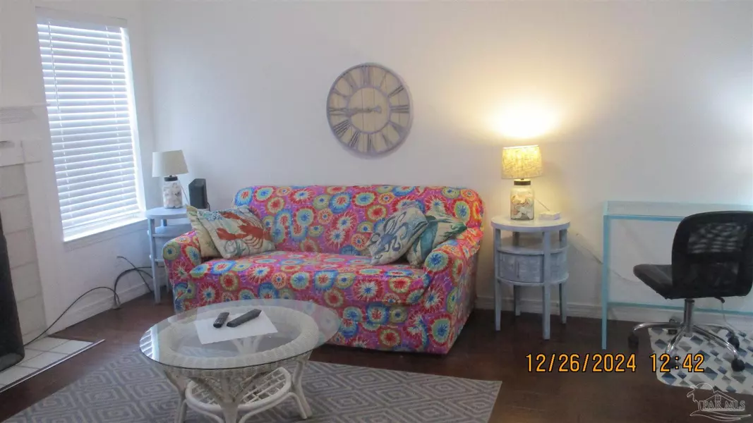 501 E Burgess Rd, Pensacola, FL 32504