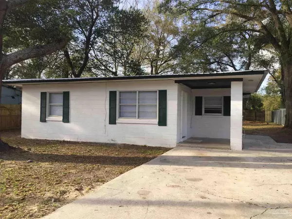 6 Baggett Ct, Pensacola, FL 32504