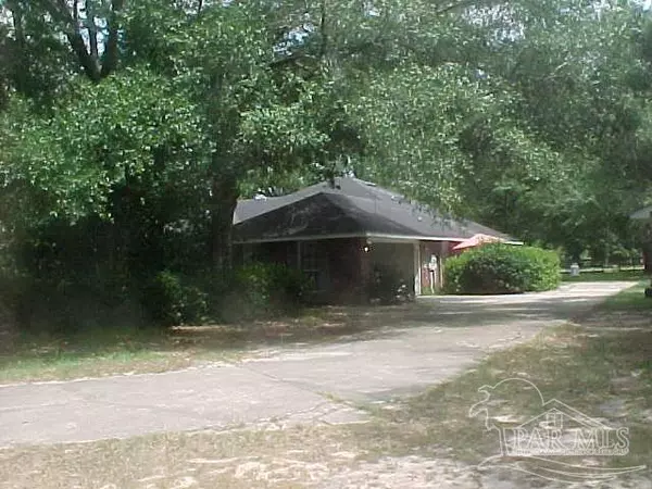 Holt, FL 32564,12405 E Hwy 90