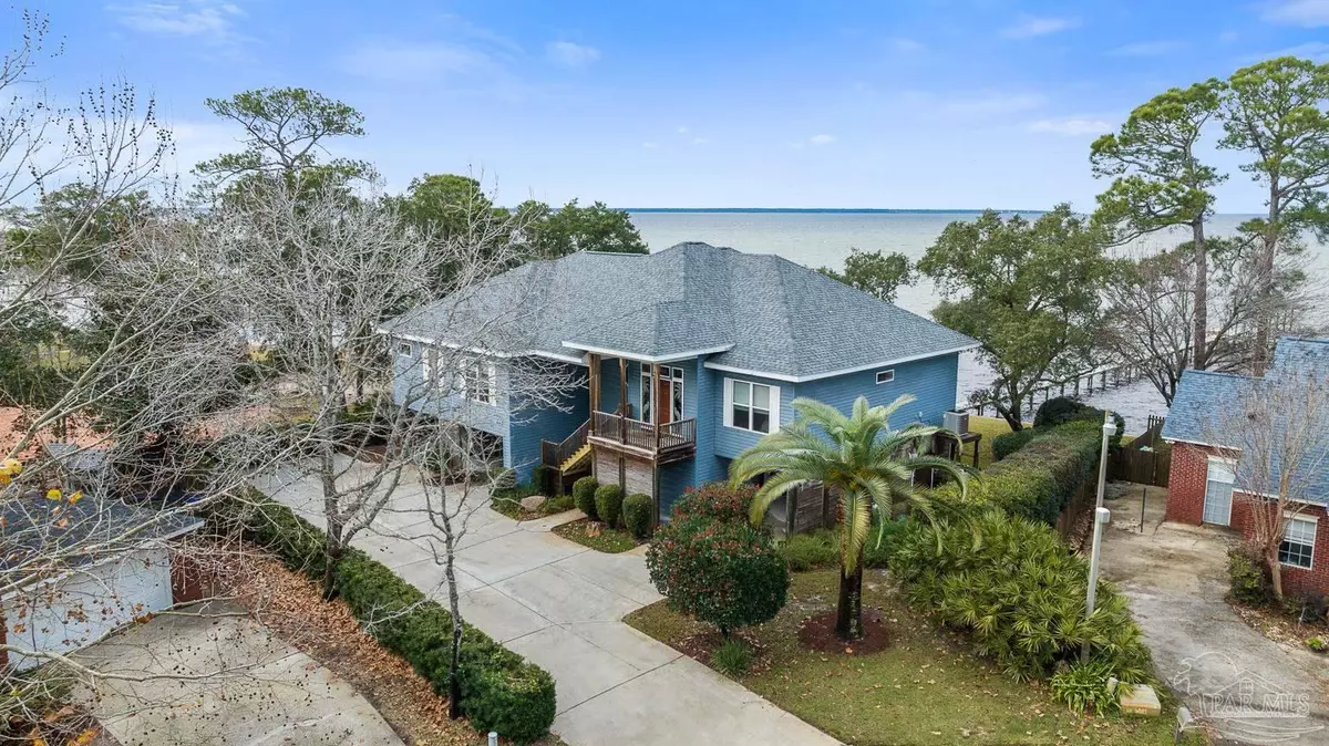 Gulf Breeze, FL 32563,1533 Coral Ln