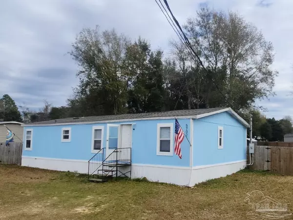 5702 Windrun Pl, Pace, FL 32571