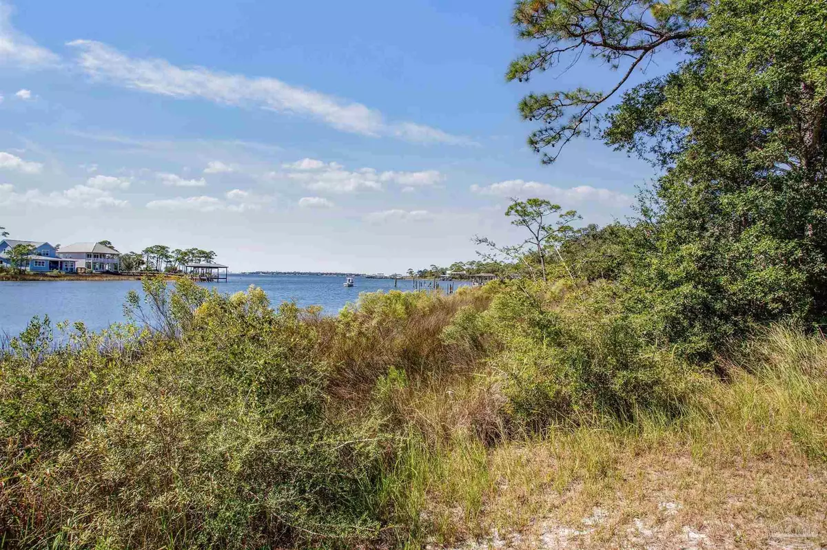 Pensacola, FL 32507,16299 Narwhal Dr
