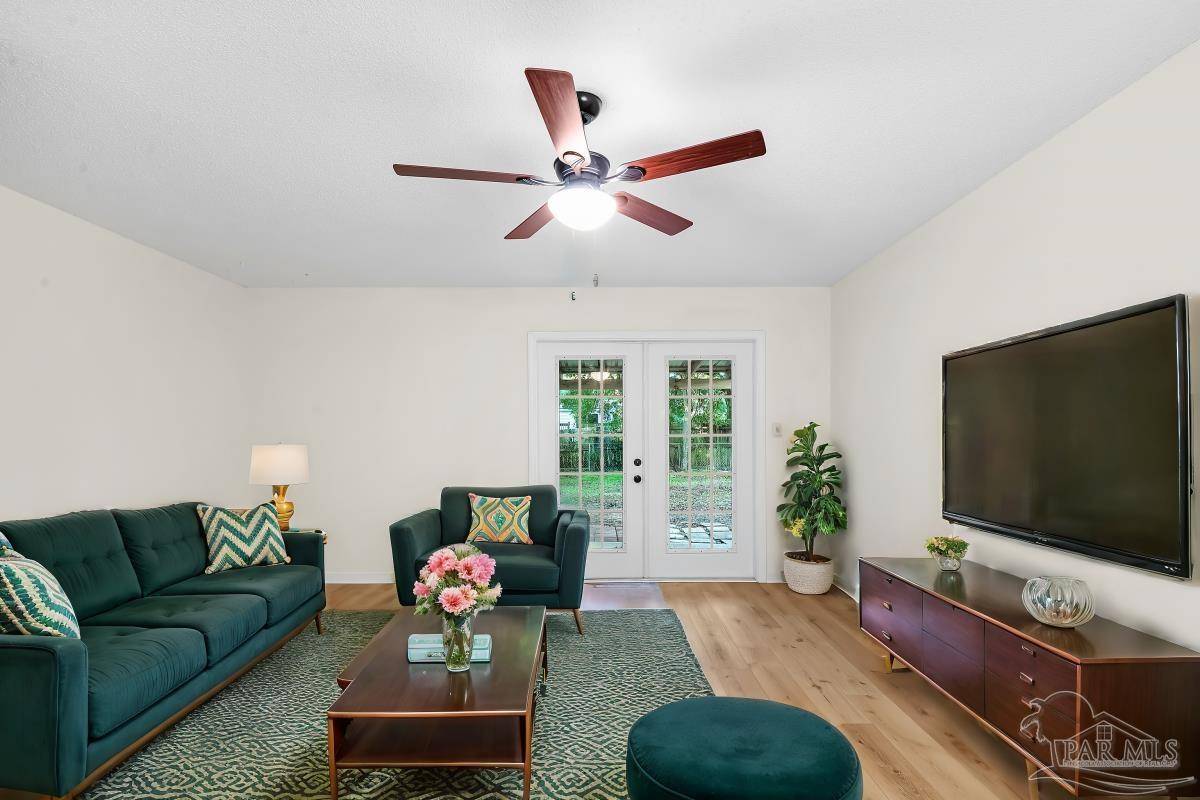 Pensacola, FL 32514,7704 Kipling St