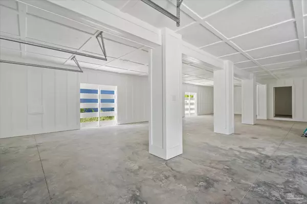 Pensacola, FL 32507,916 Nautilus Ct