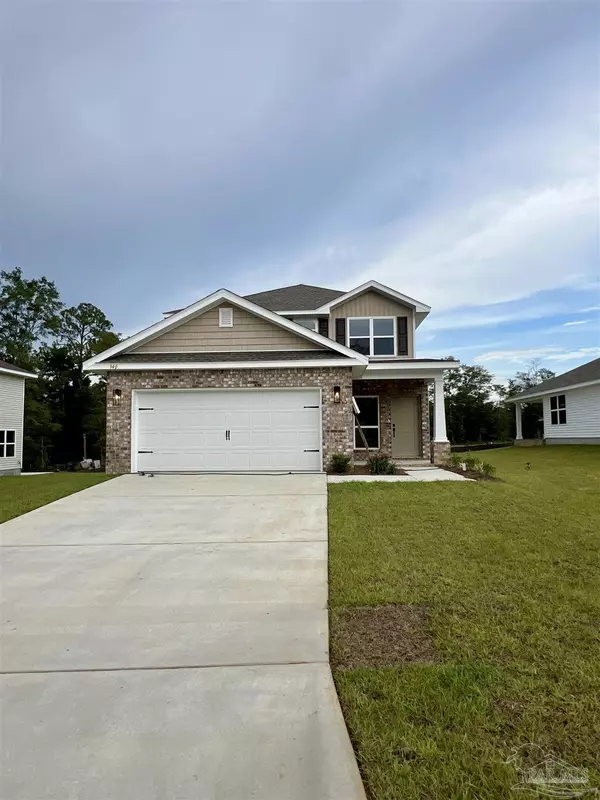 940 Rustling Pines Rd, Cantonment, FL 32533