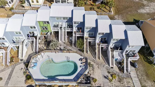 1430 Tina Dr, Navarre Beach, FL 32566