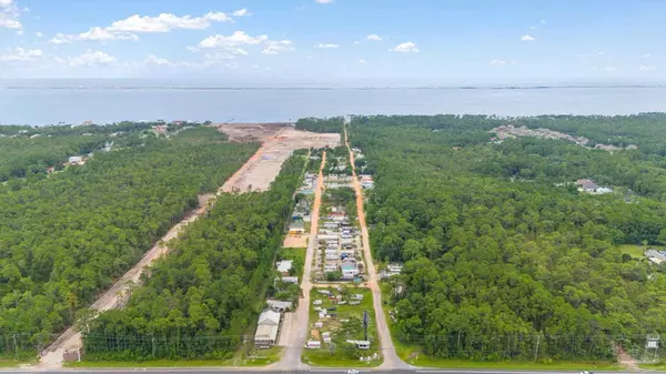 Gulf Breeze, FL 32563,1437 Suncrest St