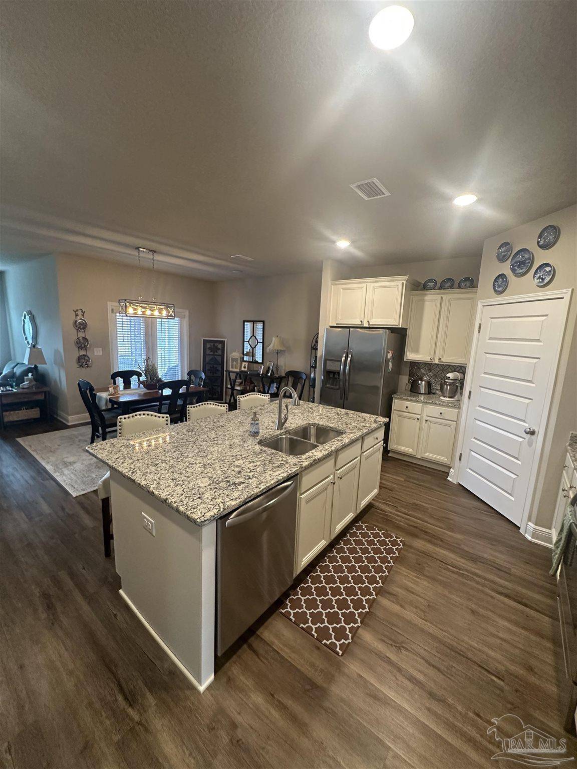 Pensacola, FL 32526,7581 Burnside Loop