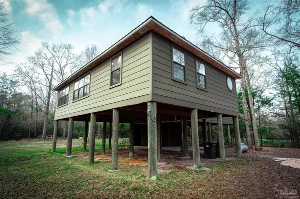 Molino, FL 32577,1002 Daffin Rd