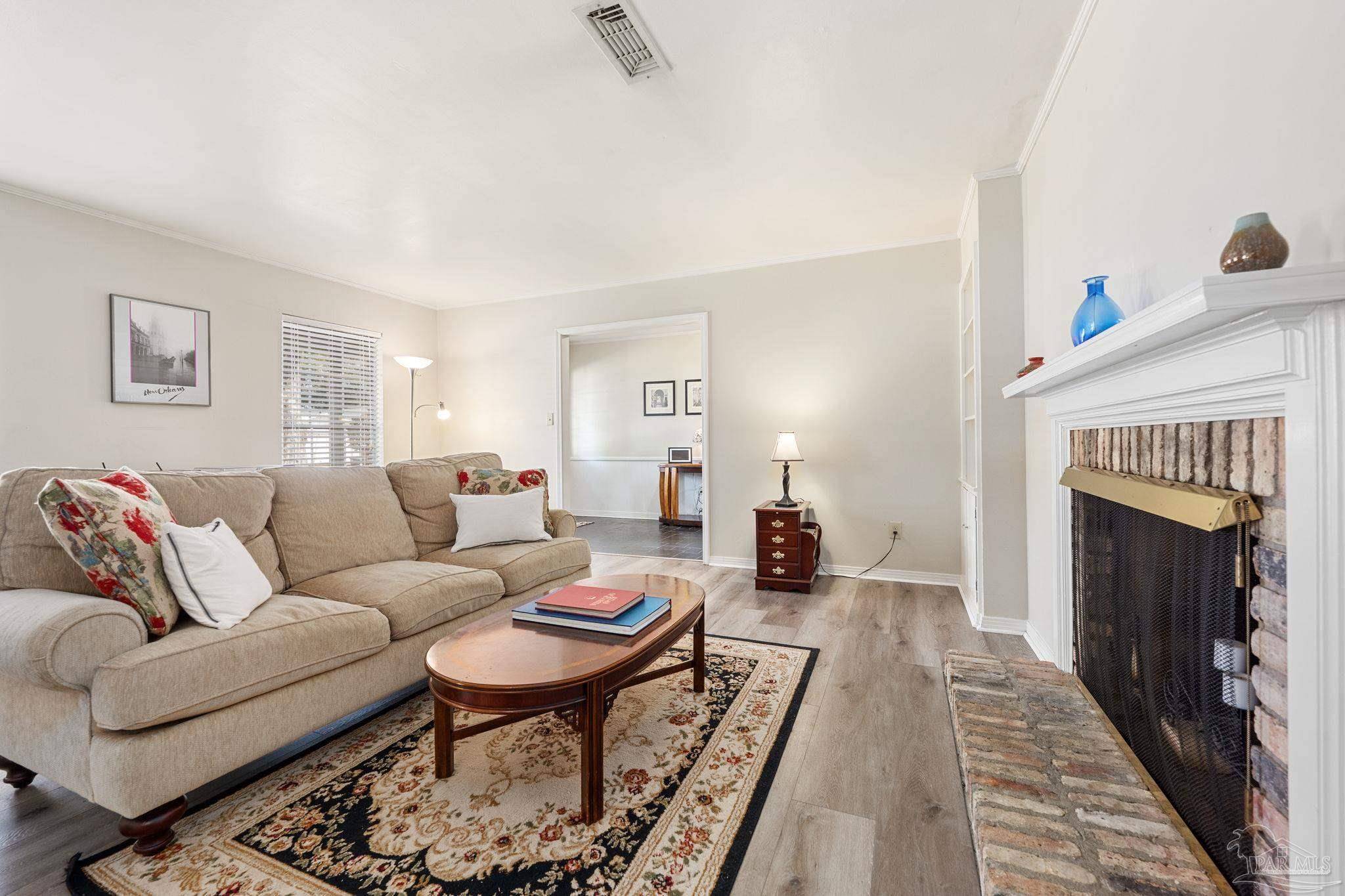 Pensacola, FL 32503,3927 Dunwoody Dr