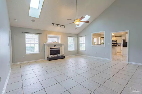 Navarre, FL 32566,2093 Pritchard Pt Dr