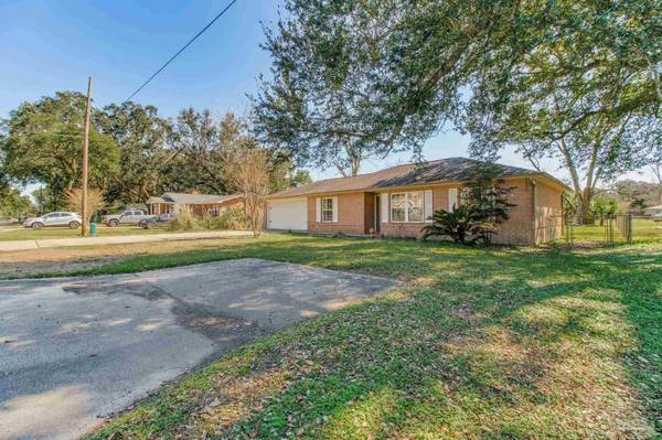 311 Vera St, Pensacola, FL 32514