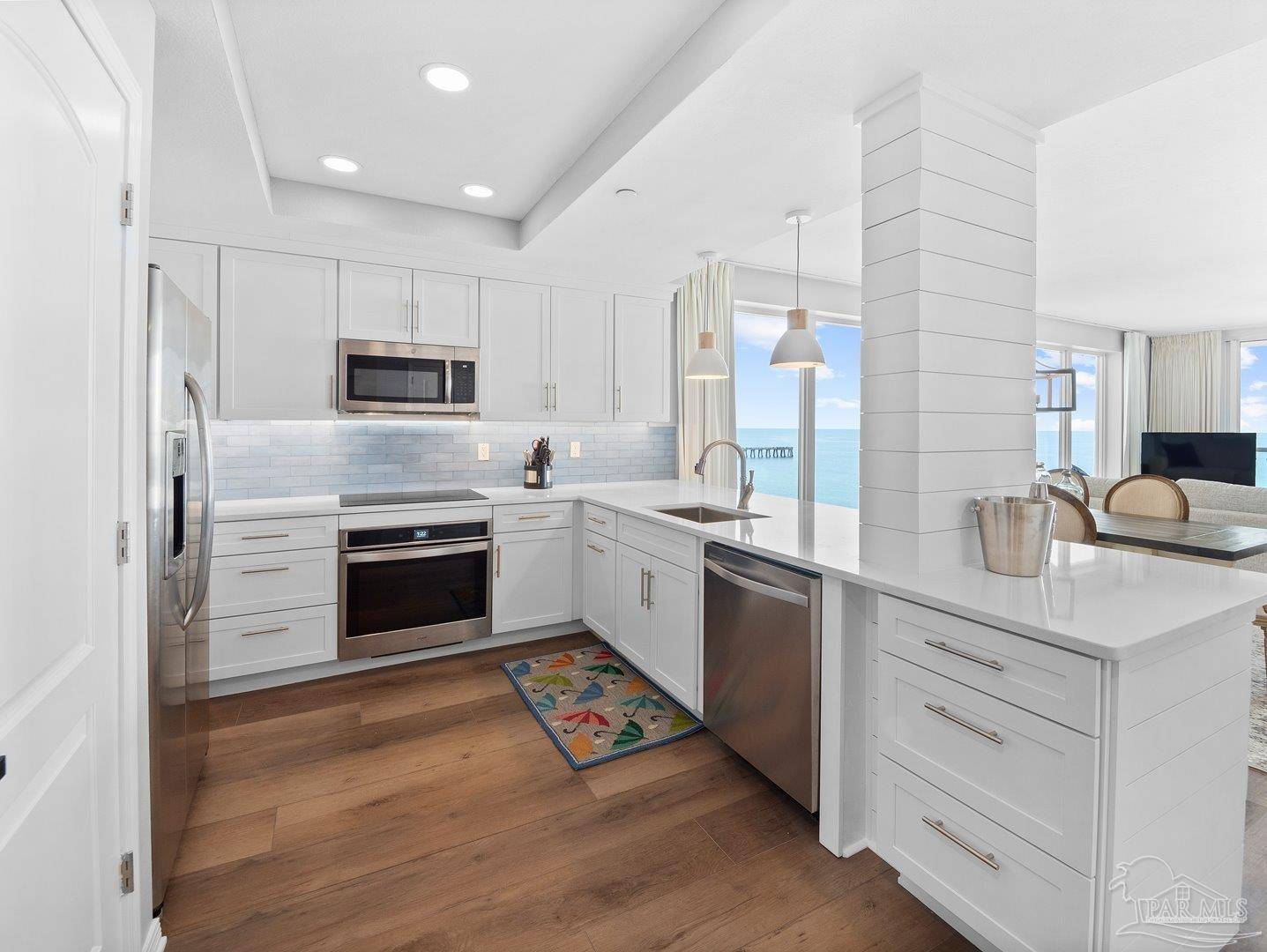Navarre Beach, FL 32566,8477 Gulf Blvd