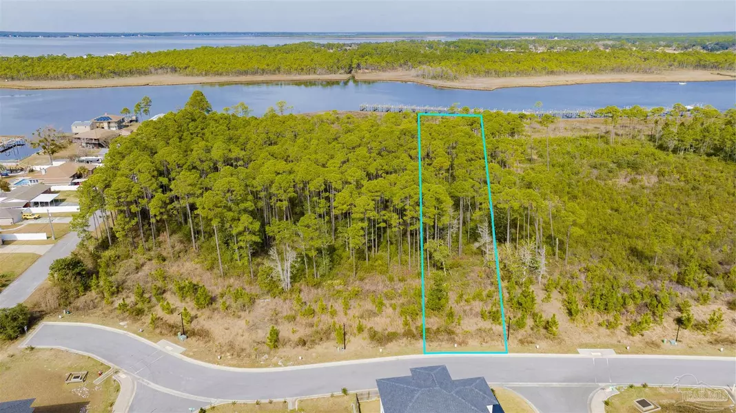 13774 Osprey Dr, Pensacola, FL 32507