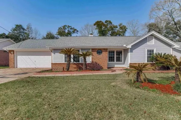 10003 Hummingbird Blvd, Pensacola, FL 32514