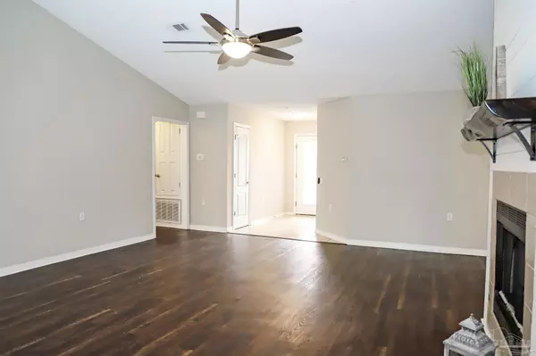 Pensacola, FL 32514,9825 Crestmont Cir