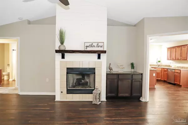 Pensacola, FL 32514,9825 Crestmont Cir