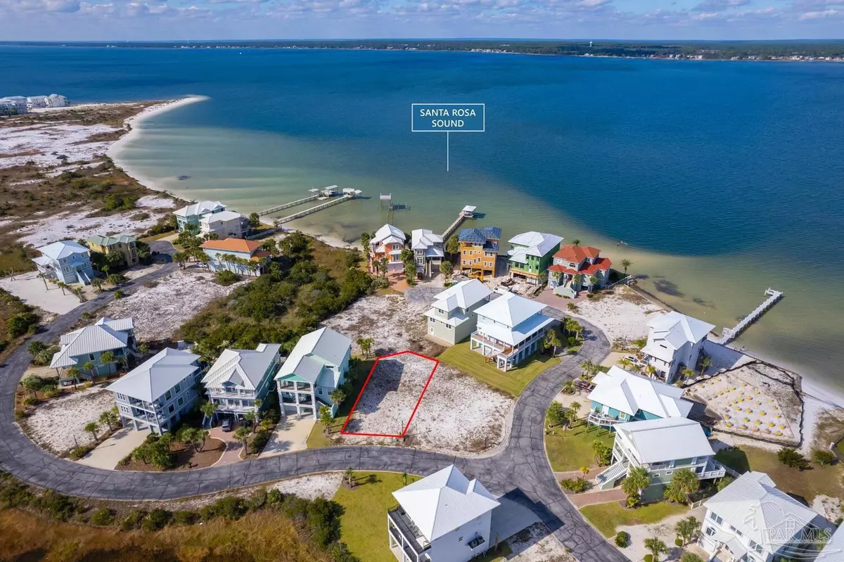 Navarre Beach, FL 32566,7660 Key West Dr