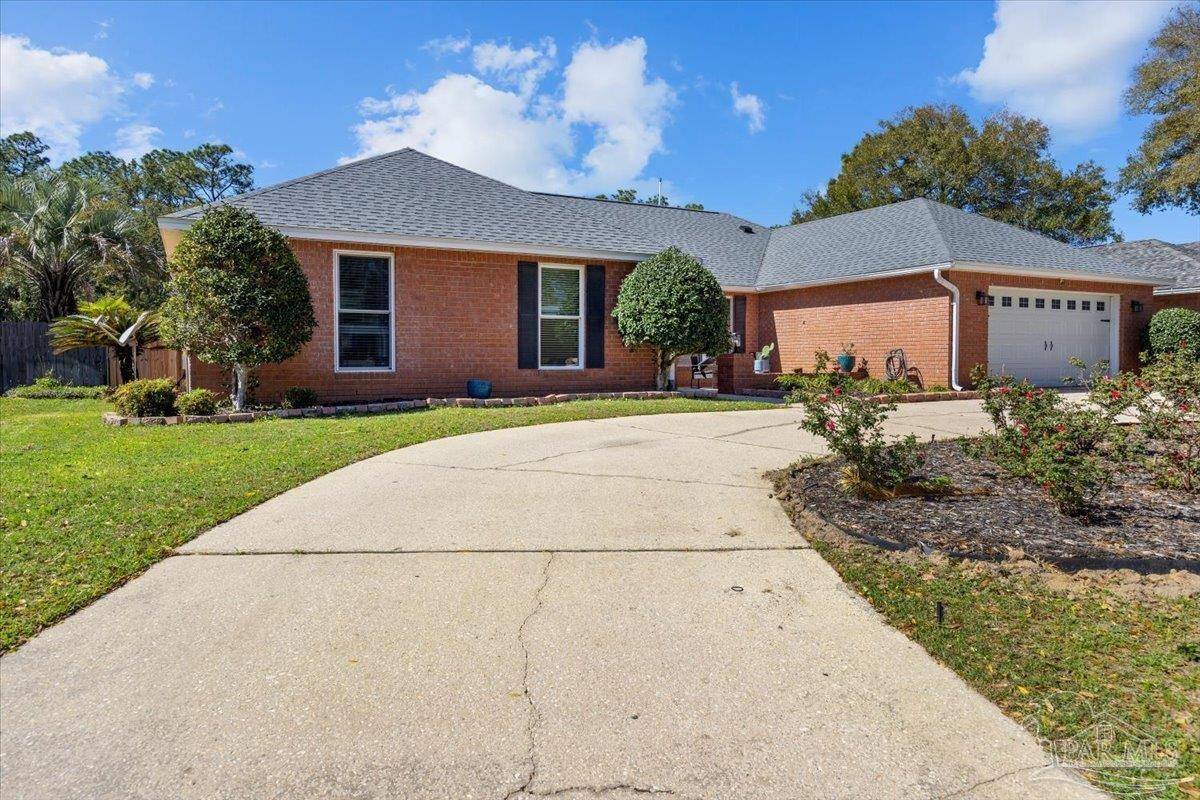 Pensacola, FL 32504,5123 Yesteroaks Pl