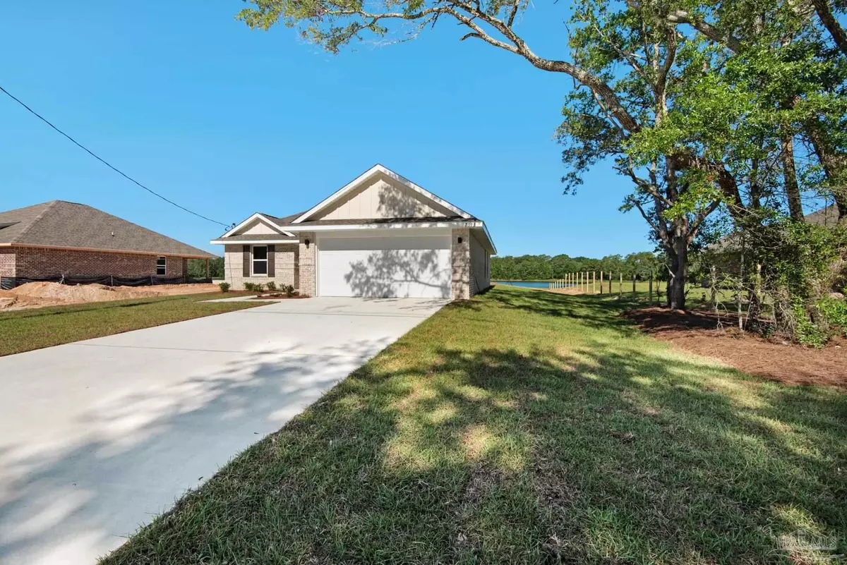 Milton, FL 32583,7915 Twin Lake Dr