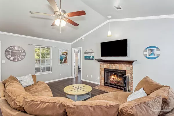 1514 Bay Woods Rd Gulf Breeze, FL 32563