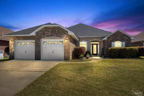 Pensacola, FL 32507,4986 Vizcaya Dr