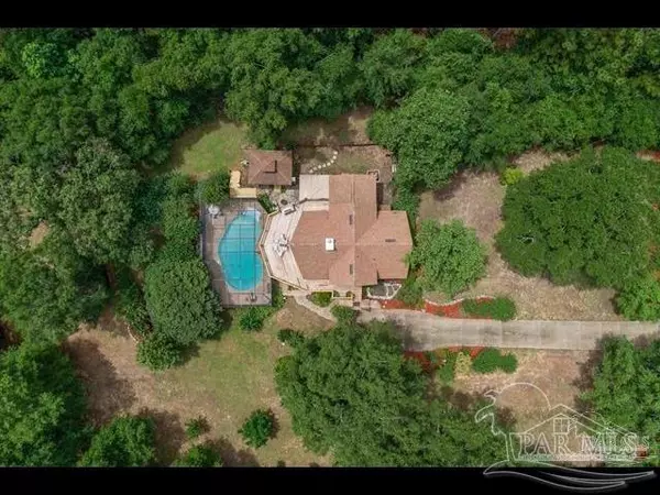 Milton, FL 32570,7434 Pine Lake Cir