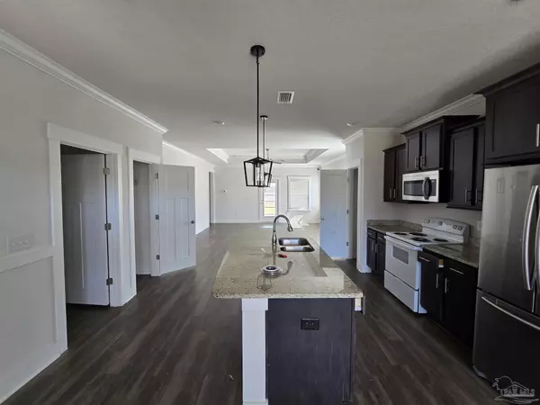 Pensacola, FL 32526,8486 Twenty One Oaks Ln