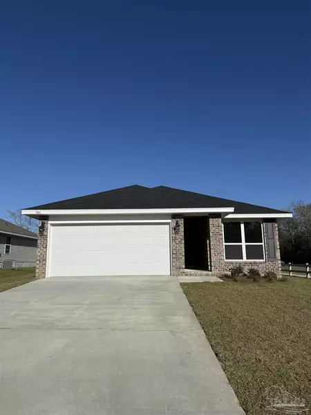 939 Pine Top Ln, Cantonment, FL 32533